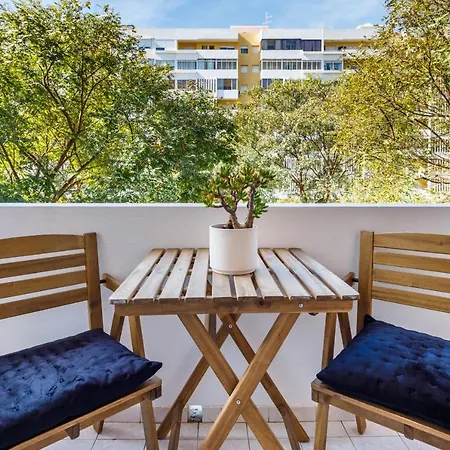 Kwadalayo Art Quarters * Distrito de Faro